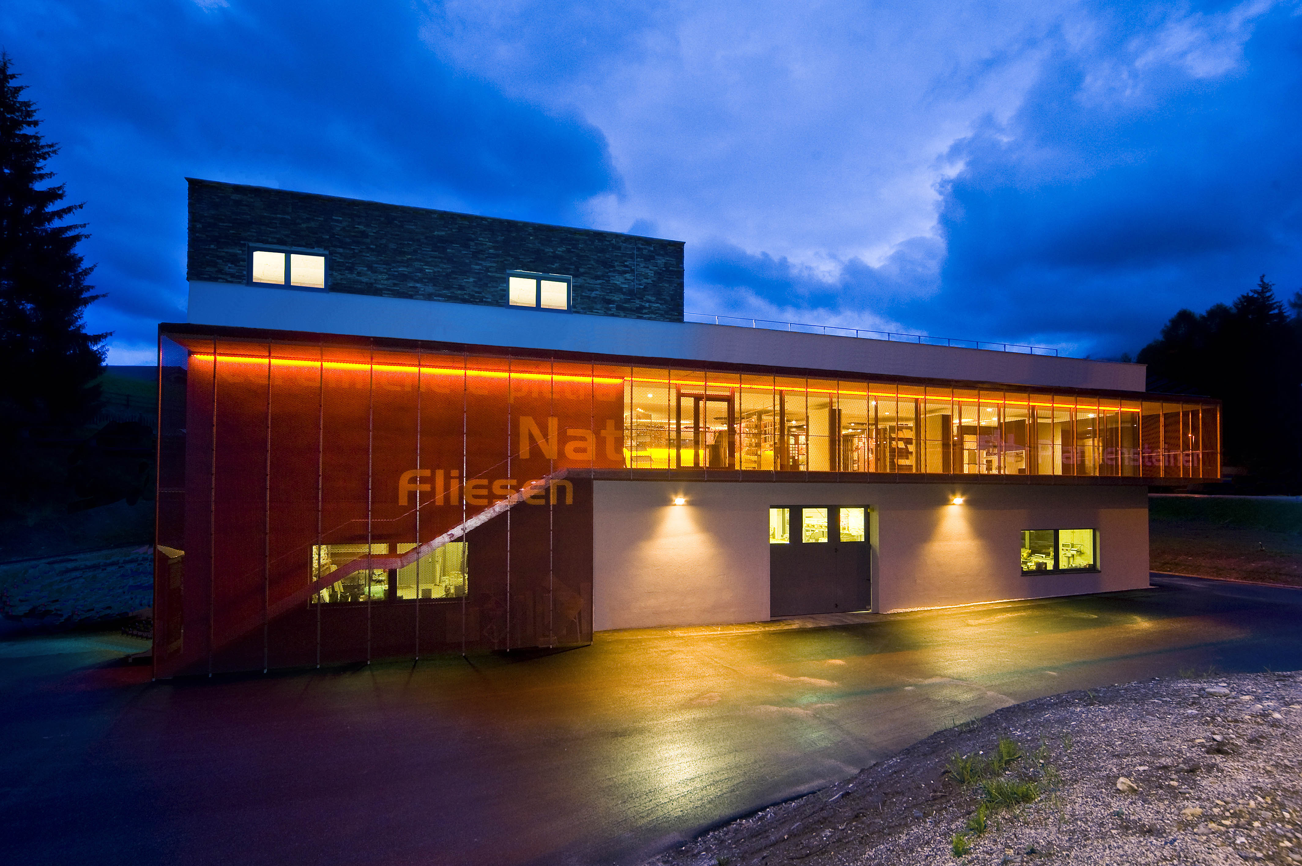 Halle Plankensteiner 1++